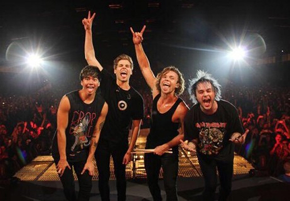 5 Seconds of Summer at Xfinity Center
